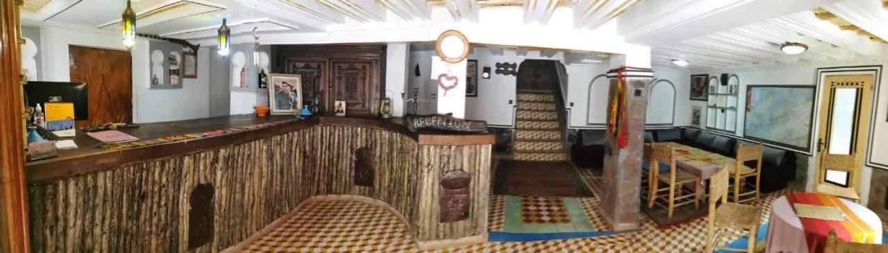 Auberge Des Peupliers Cafe Restaurant Akhendachou n'Ait Ouffi Exterior foto