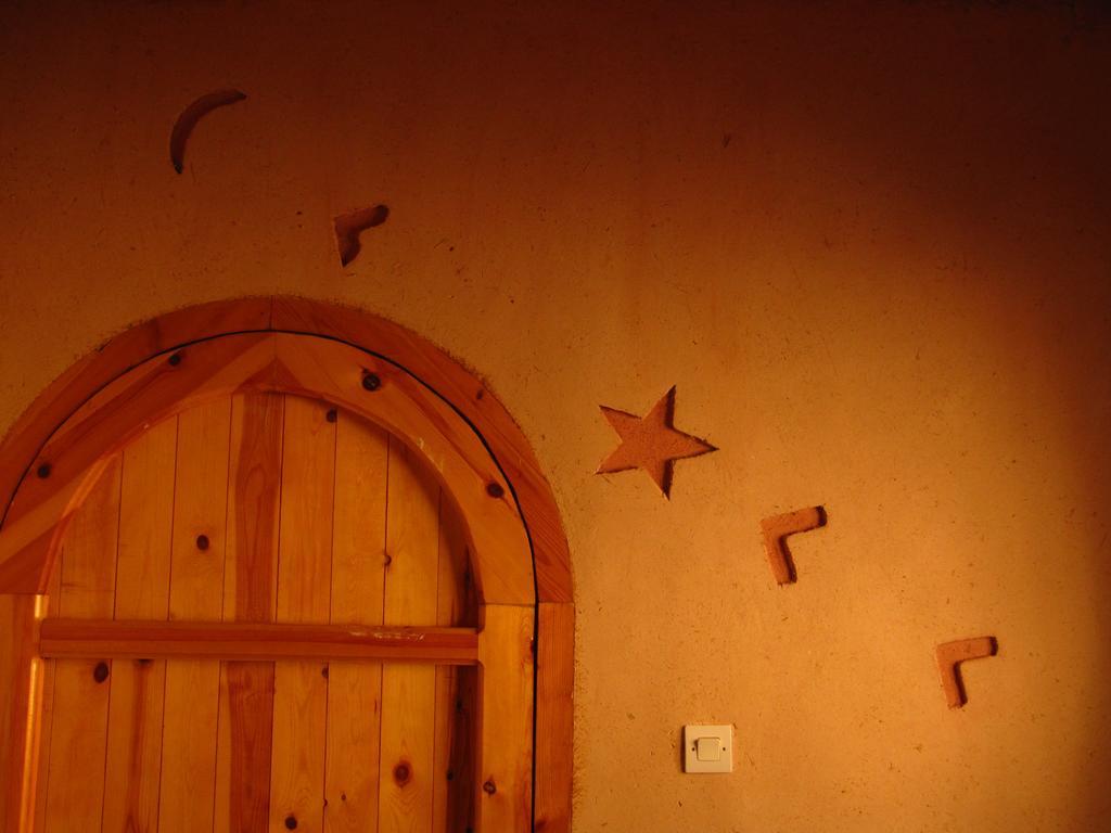 Auberge Des Peupliers Cafe Restaurant Akhendachou n'Ait Ouffi Exterior foto