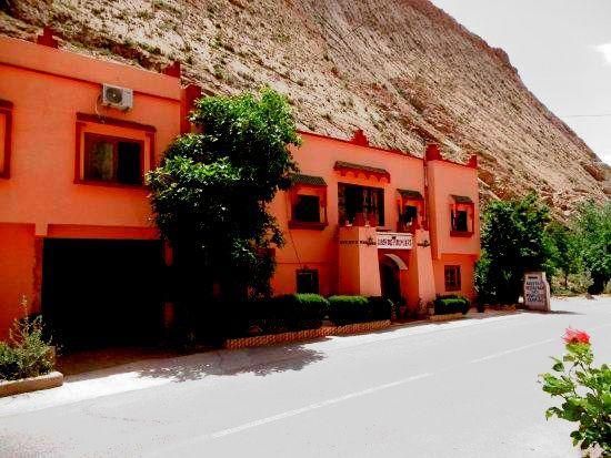 Auberge Des Peupliers Cafe Restaurant Akhendachou n'Ait Ouffi Exterior foto