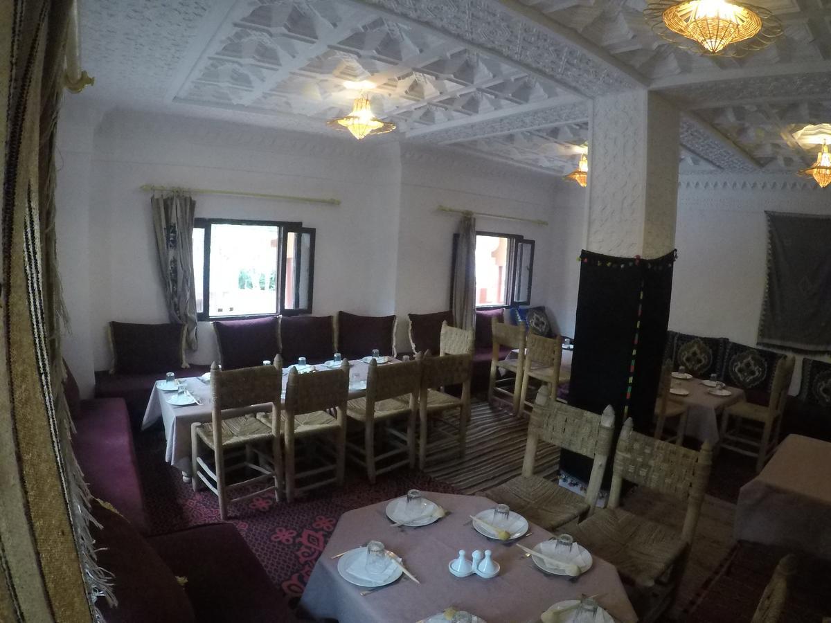 Auberge Des Peupliers Cafe Restaurant Akhendachou n'Ait Ouffi Exterior foto